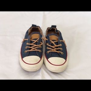 NAVY SLIP ON CONVERSE